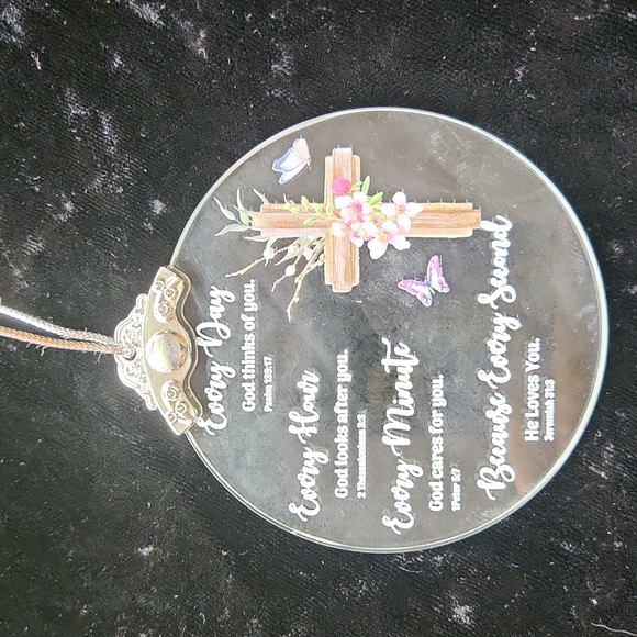 Religious ☆ Christian ☆ Keepsake Glass Gift ☆ God loves you ☆ Suncatcher ☆ Glass - Picture 3 of 12
